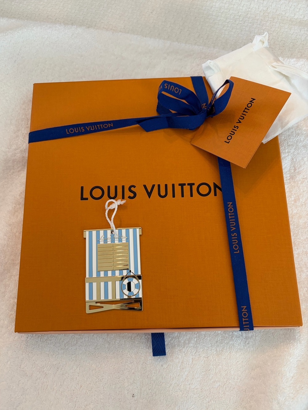 Louis Vuitton Box and Ornament - New